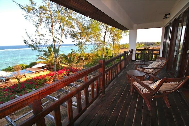 Villa Paradise On The Ocean