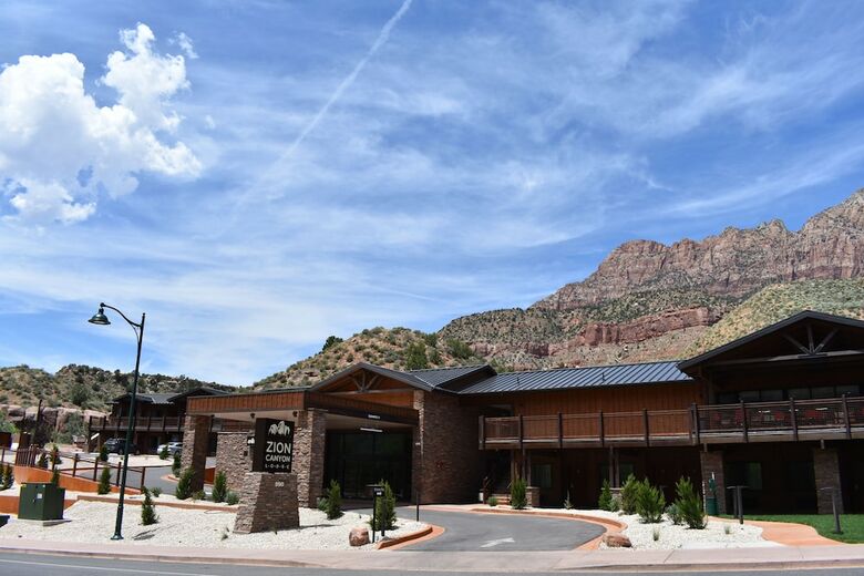 Hotel Zion Canyon Lodge