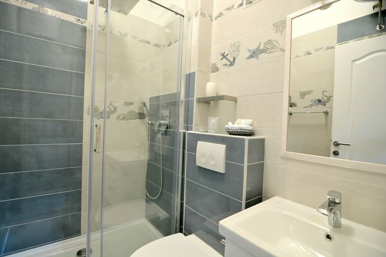 Apartamentos Greystar & Bluestar
