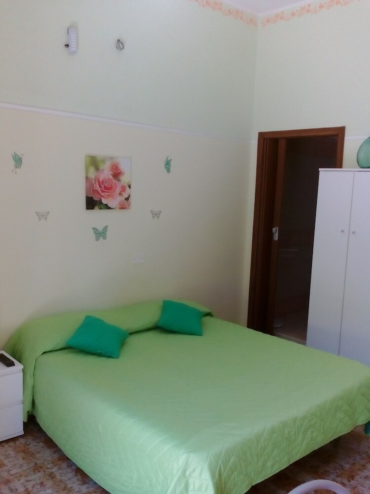 B&B I Delfini Di Casa Paola