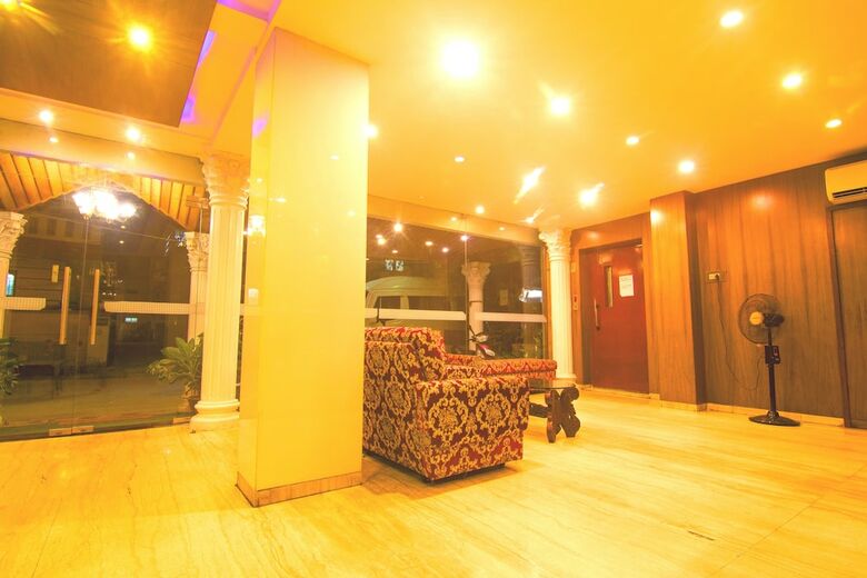 Hotel Jjs Park Inn