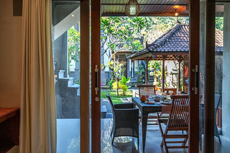 Hotel Sudani Bale Homestay