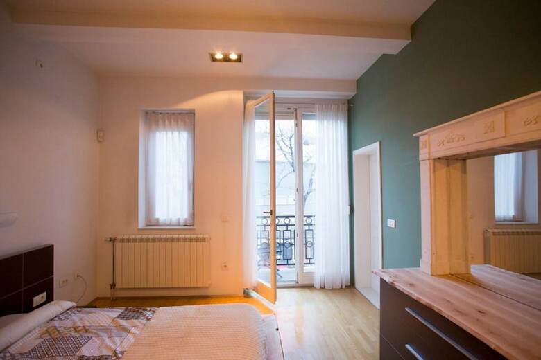 Keypristina Apartments