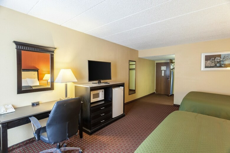 Motel Quality Inn & Suites