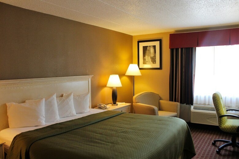 Motel Quality Inn & Suites