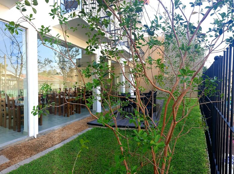 Hive 68 - Hotel And Resorts Negombo