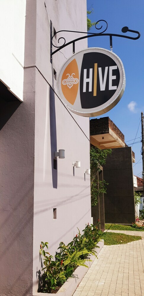 Hive 68 - Hotel And Resorts Negombo
