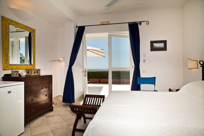 Hotel Villa Blue Grotto Bay