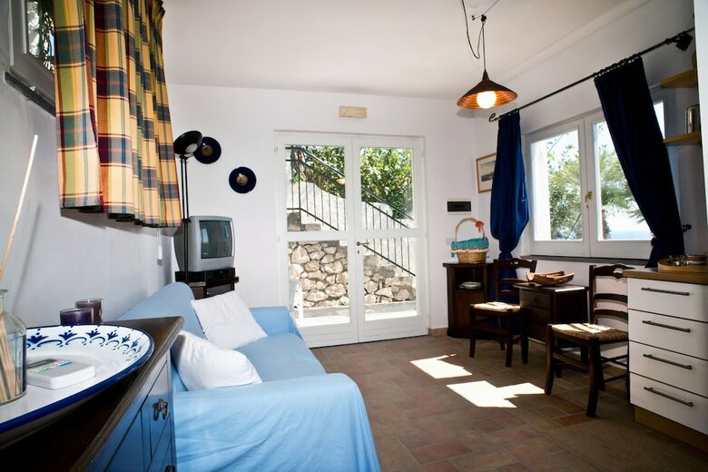 Hotel Villa Blue Grotto Bay