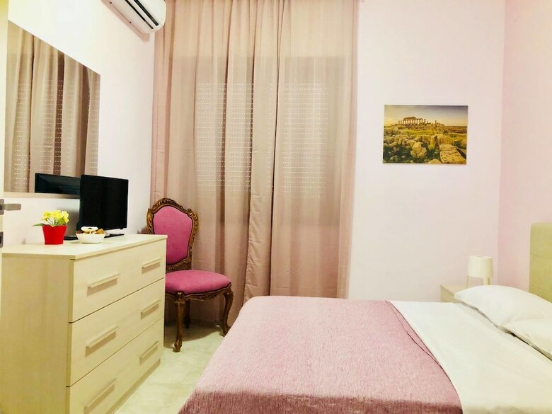 Hotel Ofelia House&rooms