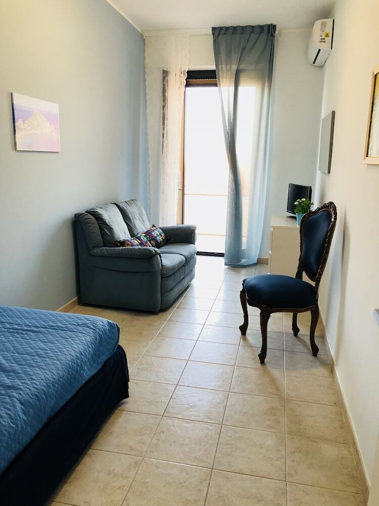 Hotel Ofelia House&rooms