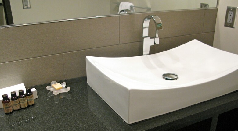 Hotel Suites At 118