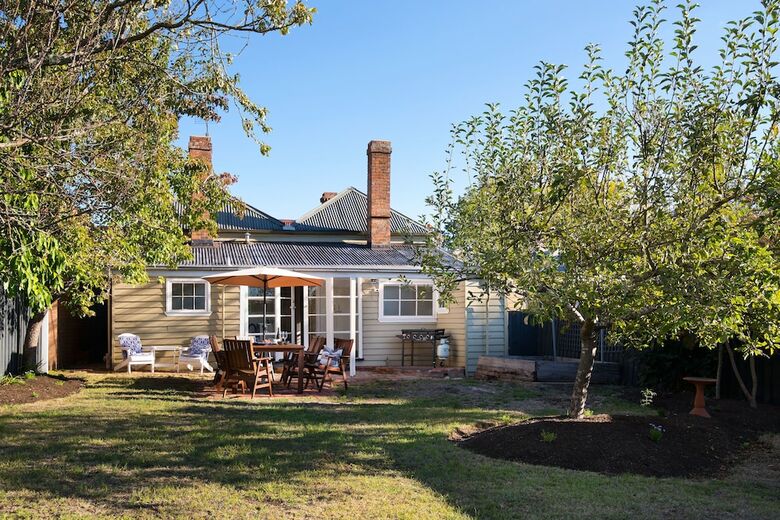 Albert Cottage