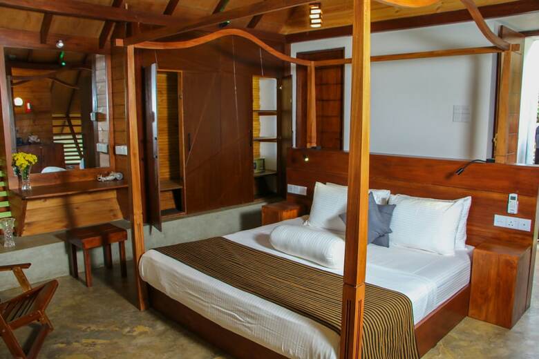 Villa Aloft Grand Hotel