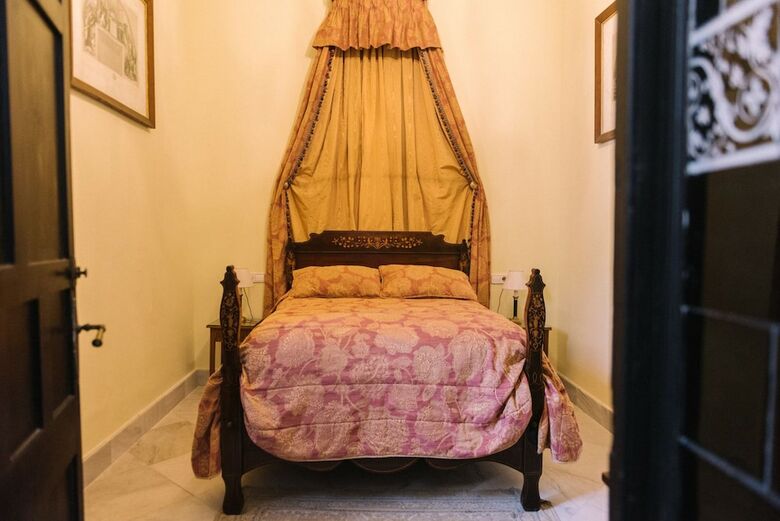 Bed & Breakfast Palacio Del Virrey Laserna