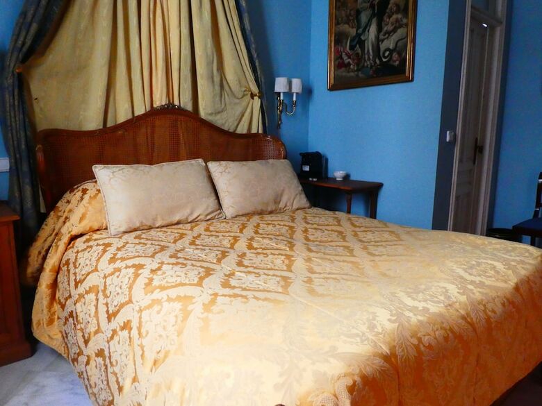 Bed & Breakfast Palacio Del Virrey Laserna