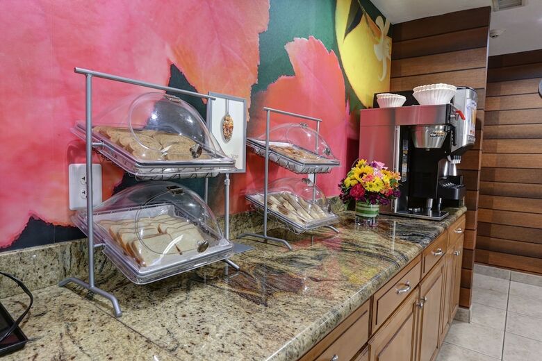 Hotel Greentree Inn & Suites Mesa