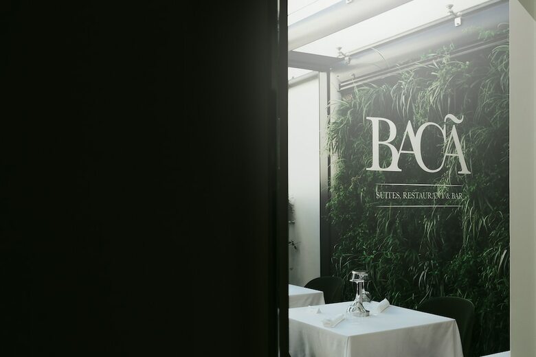 Hotel Bac� Suites Restaurant & Bar
