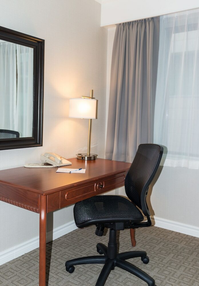 Capital Hill Hotel And Suites