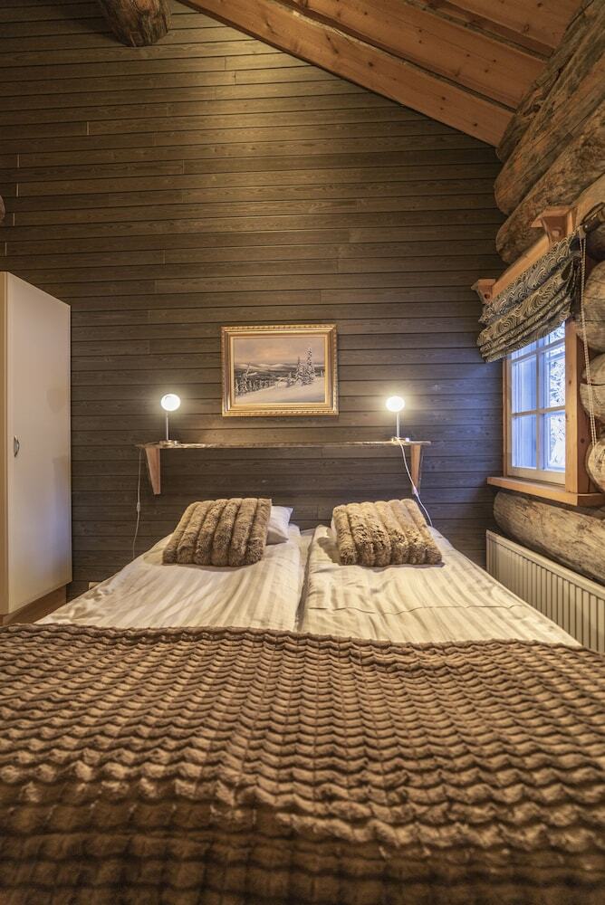 Apartamentos Kuukkeli Hirvas Suite