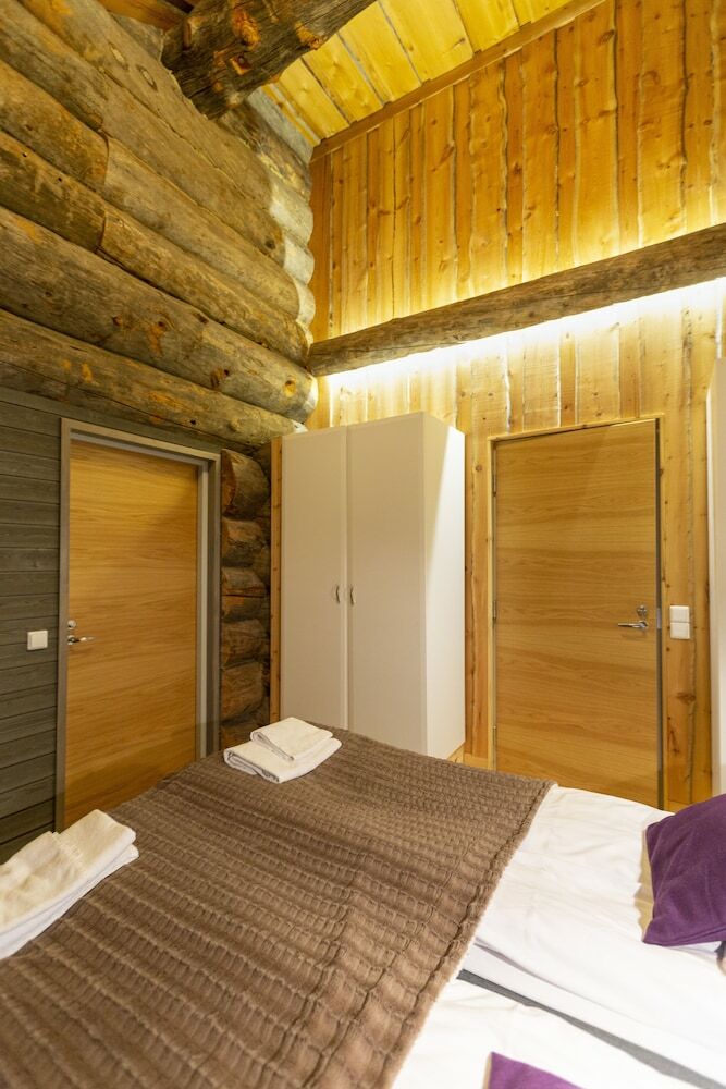 Apartamentos Kuukkeli Hirvas Suite