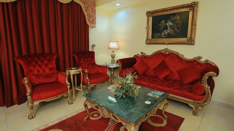 Villa Western Garden Hotel