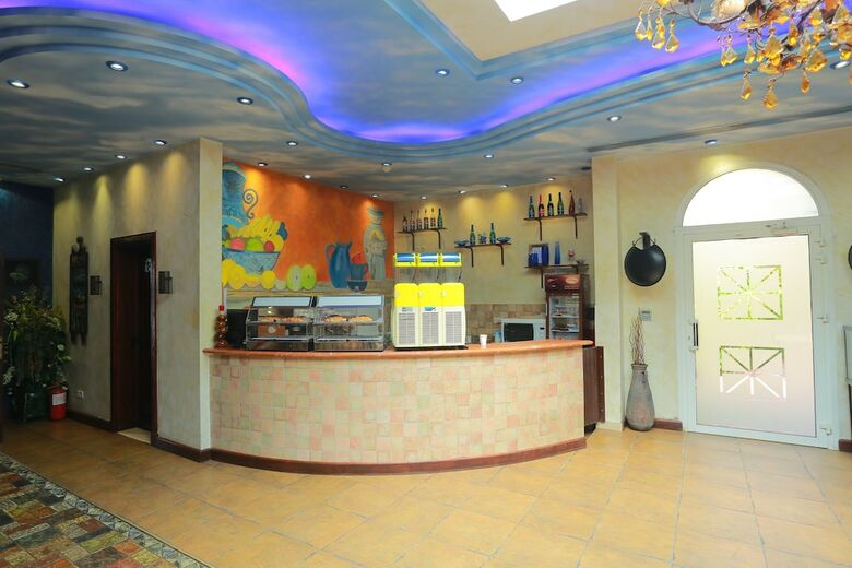 Villa Western Garden Hotel