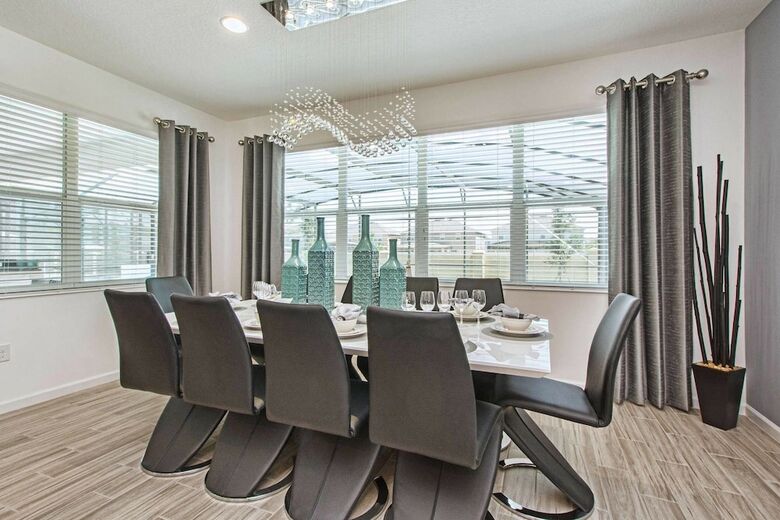 Sonoma - 6 Bedroom Pool Home- 1860sn