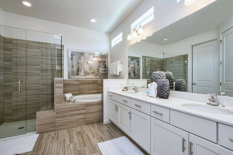 Sonoma - 6 Bedroom Pool Home- 1860sn