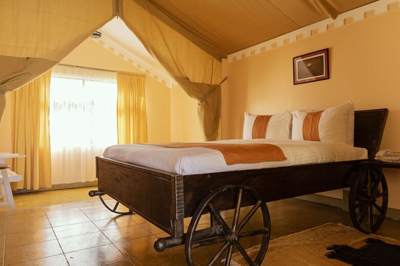 Hotel Tafaria Castle