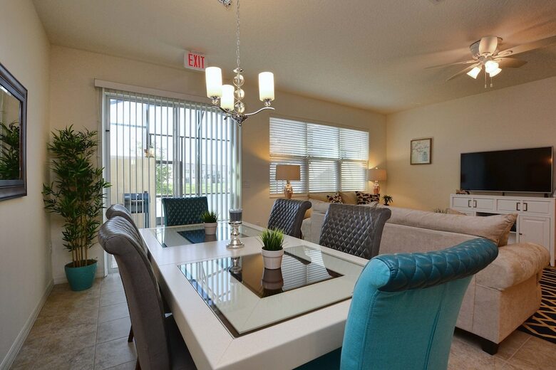 Compass Bay- 4 Bedroom Townhome- 1950cy