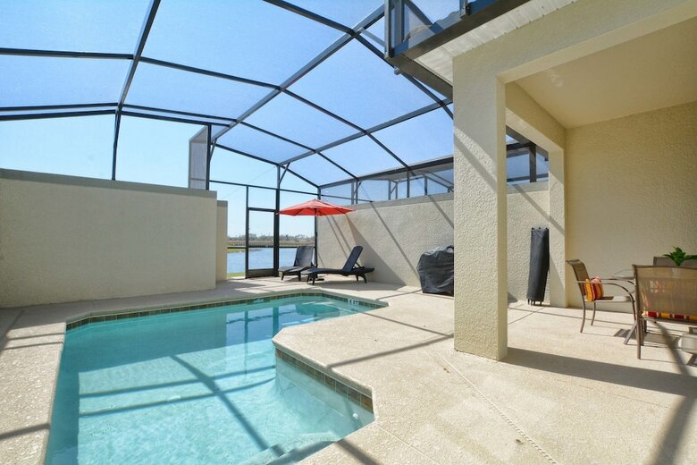 Storey Lake-4 Bedroom Townhome W/ Spashpool-1624st