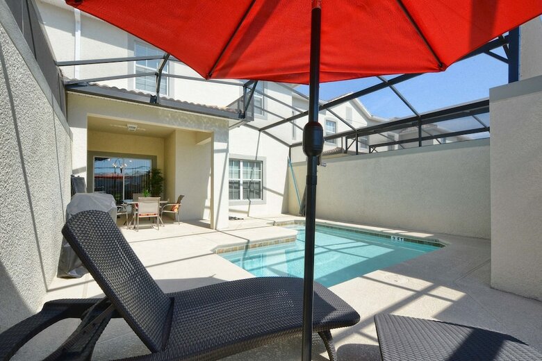Storey Lake-4 Bedroom Townhome W/ Spashpool-1624st