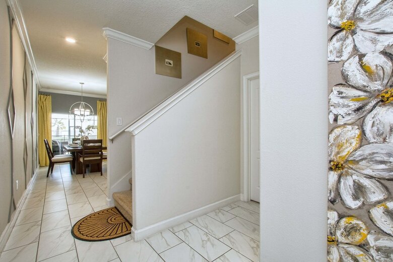 Storey Lake-4 Bedroom Townhome W/spashpool-1629st