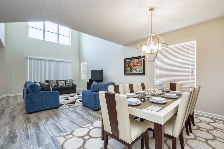 Storey Lake-5 Bedroom Pool Home-1663st