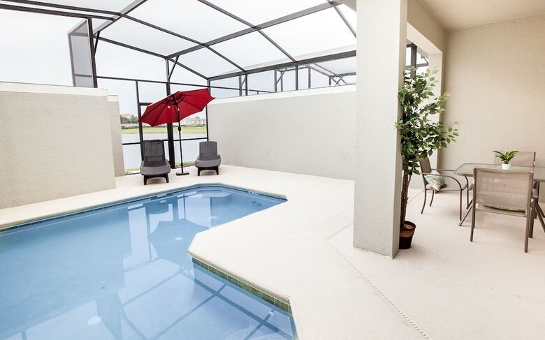 Storey Lake-4 Bedroom Townhome W/splashpool-1625st