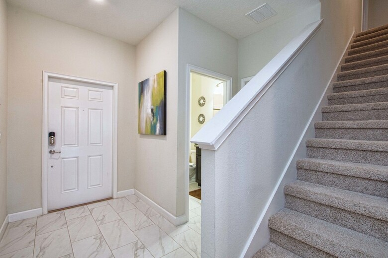 Storey Lake-4 Bedroom Townhome W/splashpool-1625st