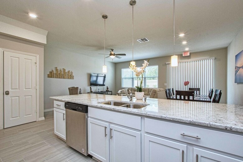 Compass Bay- 4 Bedroom Townhome- 1960cy