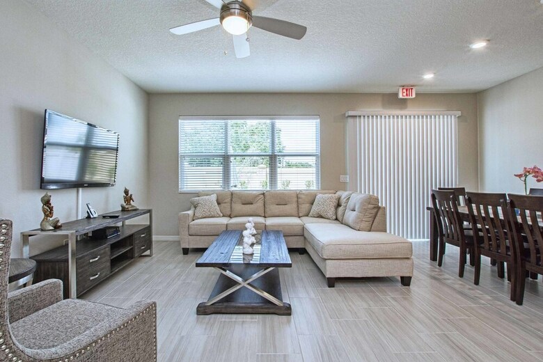 Compass Bay- 4 Bedroom Townhome- 1960cy