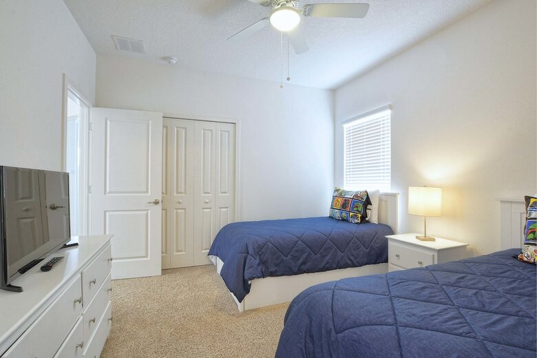 Sonoma- 7 Bedroom Pool Home- 1852sn