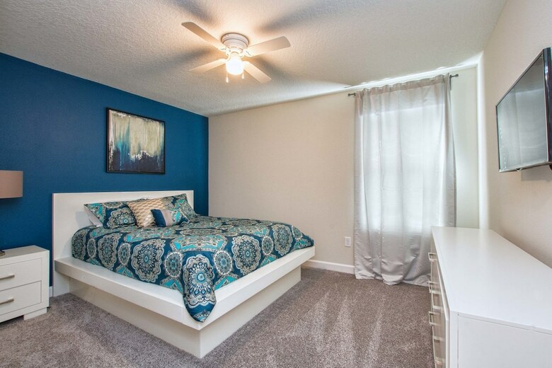Storey Lake- 6 Bedroom Pool Home-1662st
