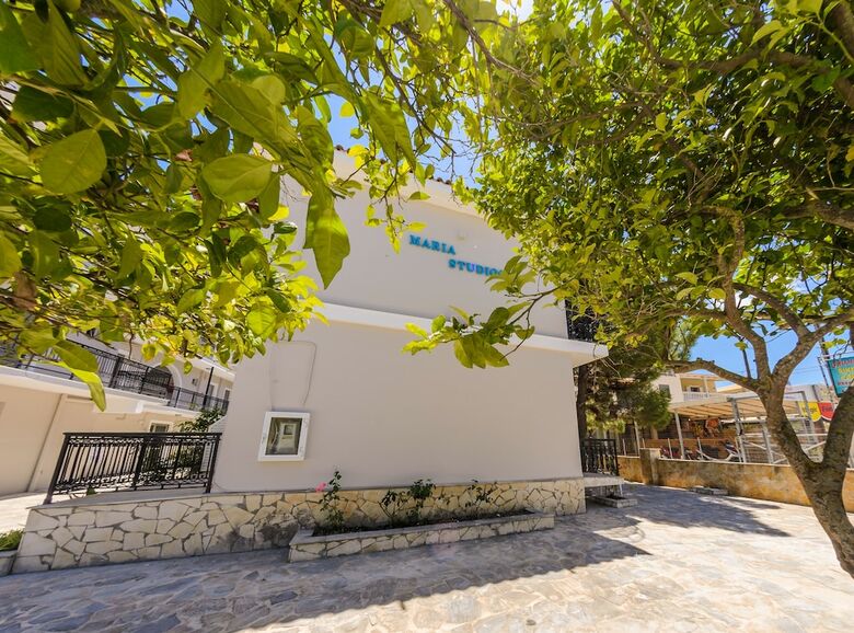 Apartamentos Karras Livin