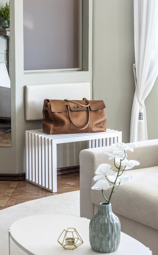 Hotel Luzeiros Suites