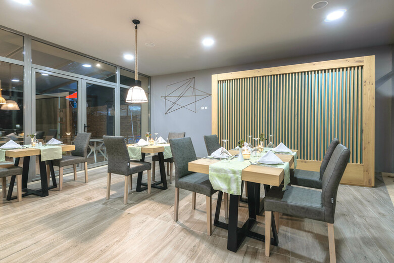 Hotel Karras Grande Resort
