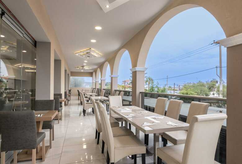 Hotel Karras Grande Resort