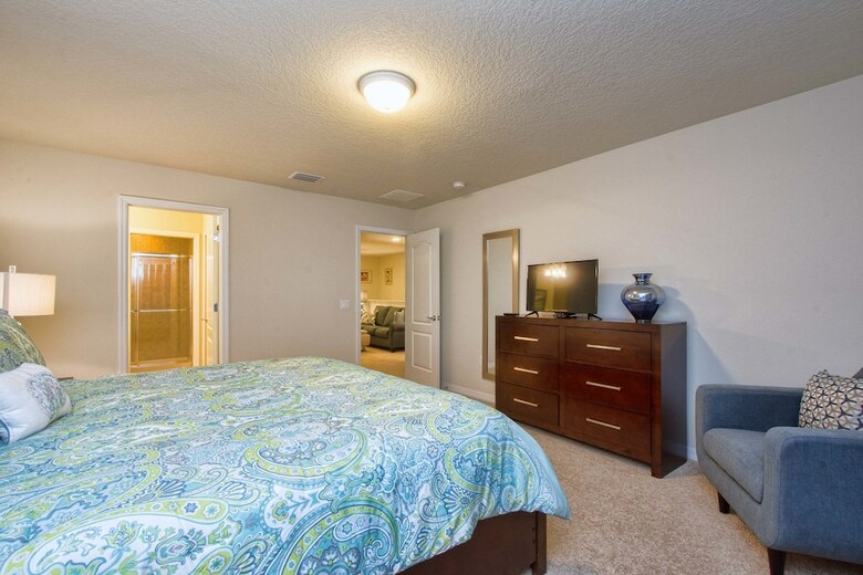 Windsor-5 Bed Townhouse W/splashpool-3804ww