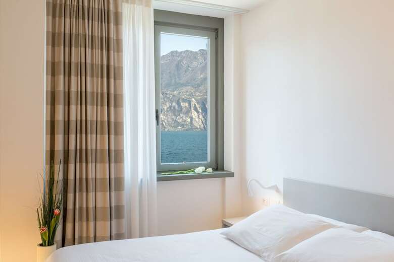 Hotel Lago Di Garda
