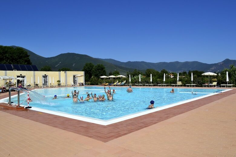 Residencia Eden Park Resort