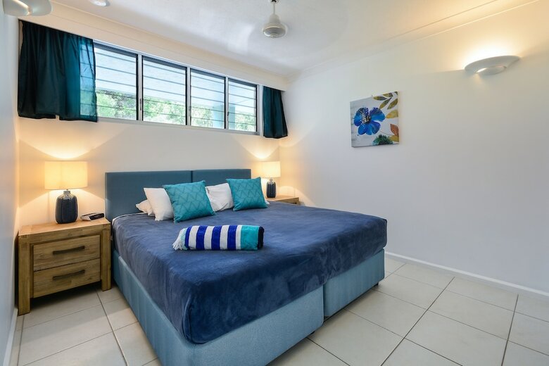 Beach Front Lagoon Lodge Apartments