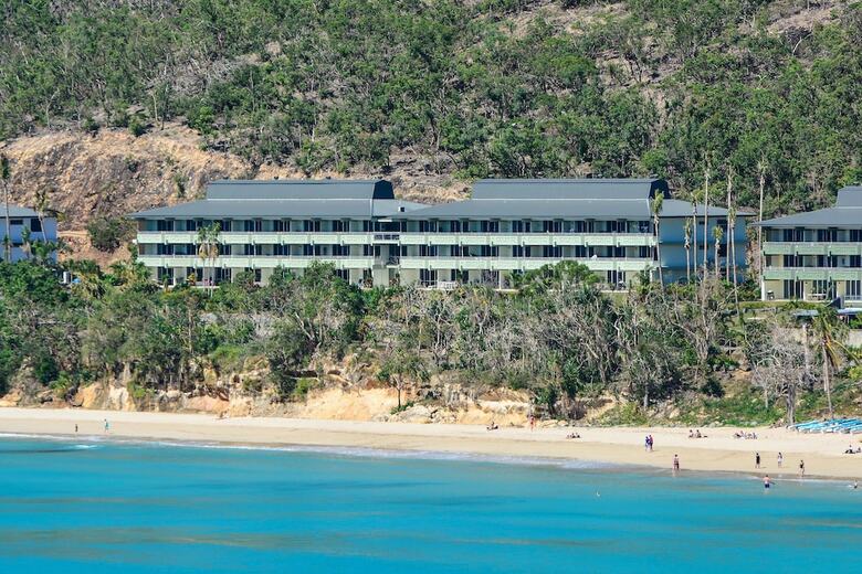 Beach Front Lagoon Lodge Apartments